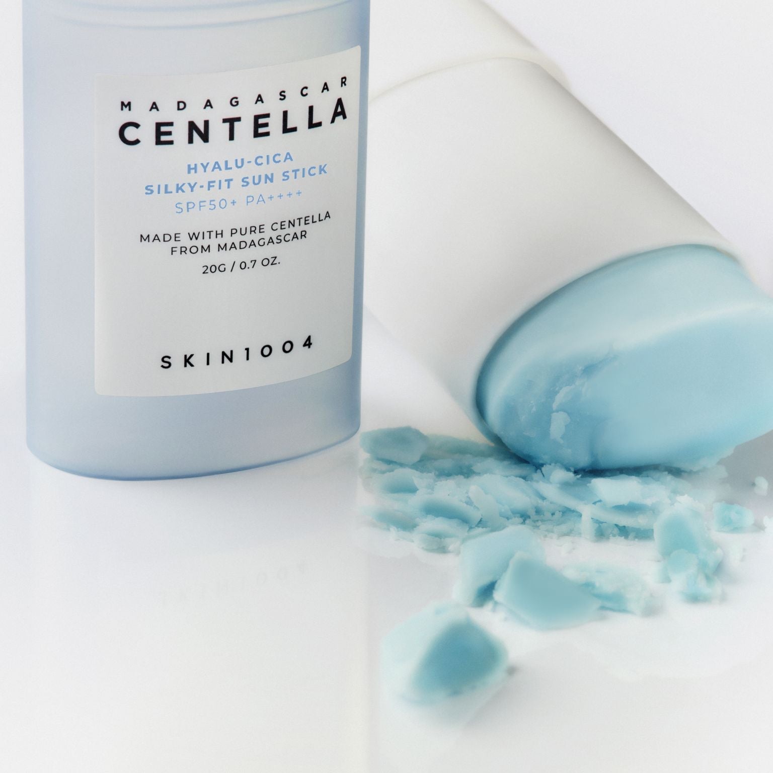 SKIN1004 Madagascar Centella Hyalu-Cica Silky-fit Sun Stick